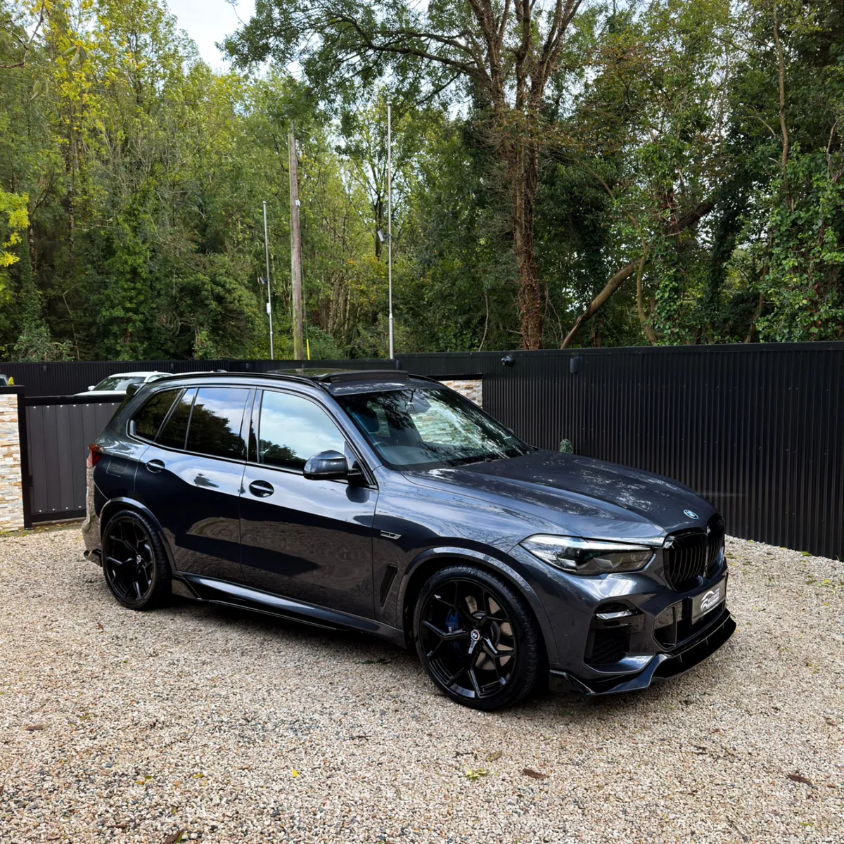 DEPOSIT TAKEN 2021 (212)  BMW X5 45E MSPORT - Image 3