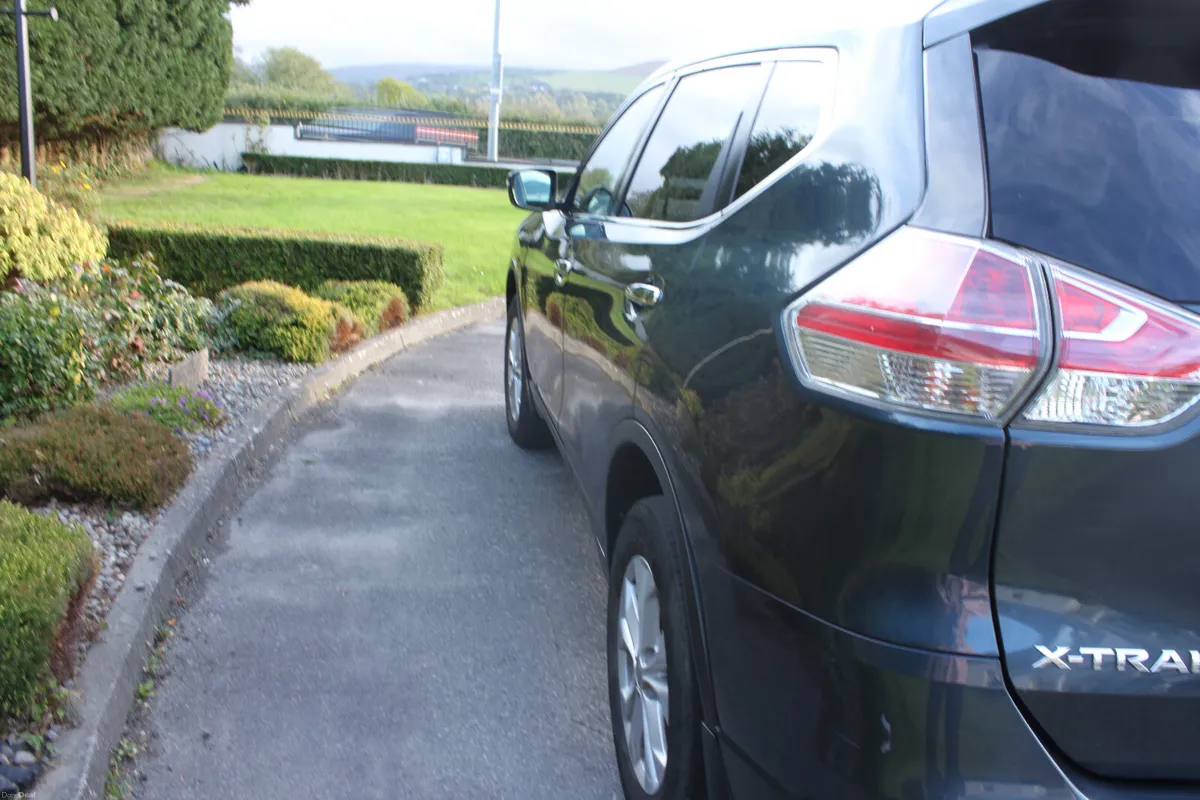 Nissan X-Trail 1.6 DSL SV 7 Seater, 2017 - Image 4
