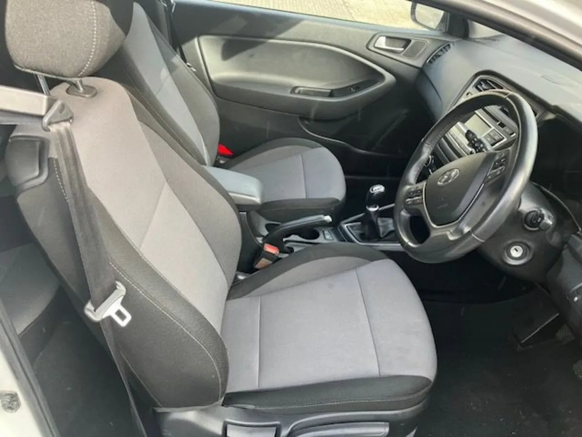 Hyundai i20 2016 - Image 3