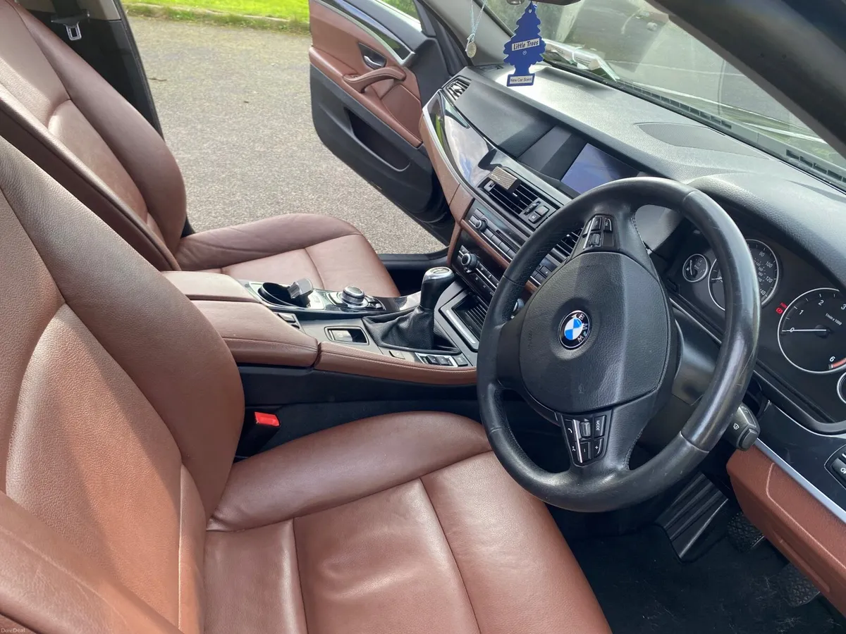 BMW 5-Series 2013 - Image 4