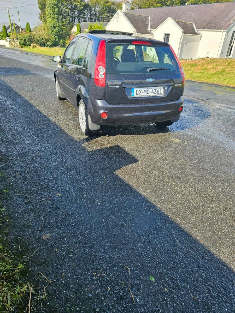 Ford fiesta - Image 3