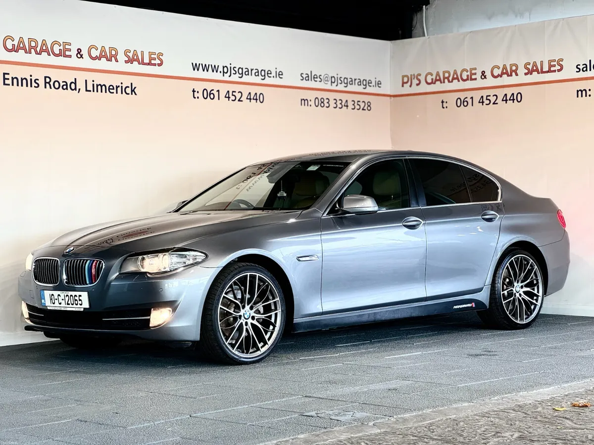BMW 5-Series 2010 - Image 1
