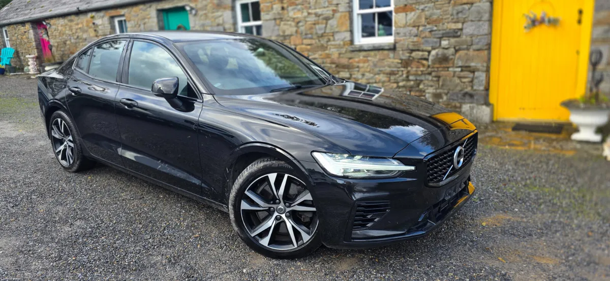 Volvo S60 2022 R DESIGN T8 455BHP 4WD - Image 1
