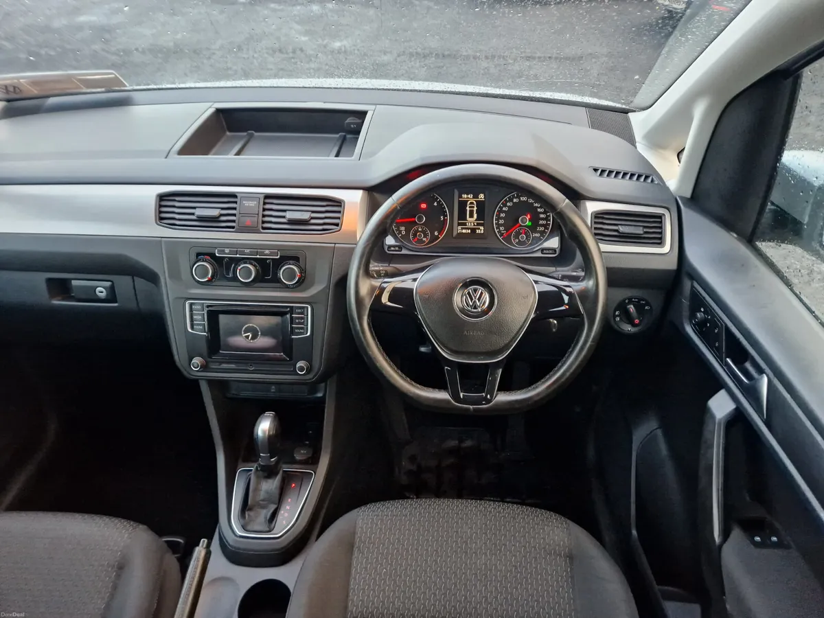 2018 VW Caddy Maxi Life 2.0 TDI * 7 Seats * AUTO - Image 4