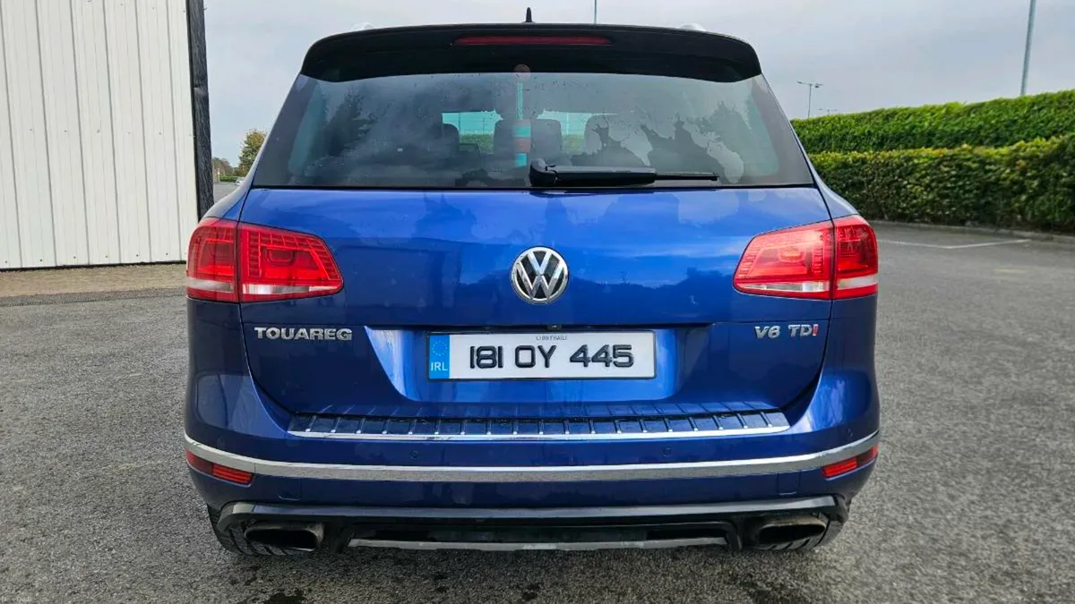 Vw Touareg R-Line Crew Cab No VAT - Image 3