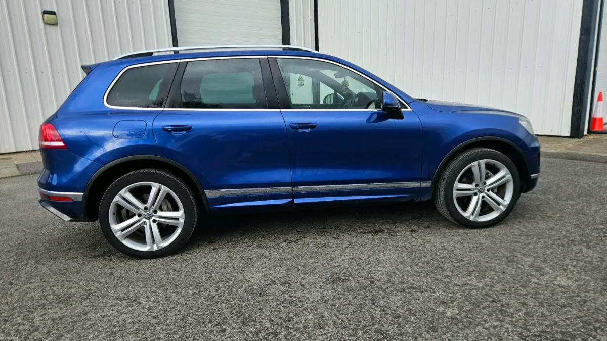 Vw Touareg R-Line Crew Cab No VAT - Image 1