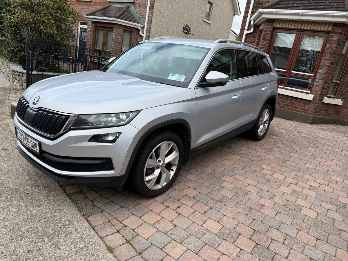 7 SEAT STYLE AUTOMATIC NEW NCT 1 OWNER - Image 4