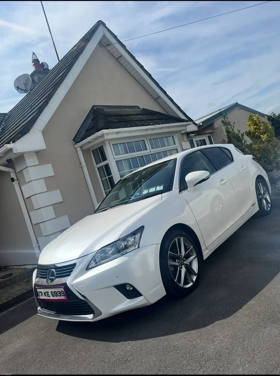 2017 Lexus Ct200h pearl white F sport - Image 1