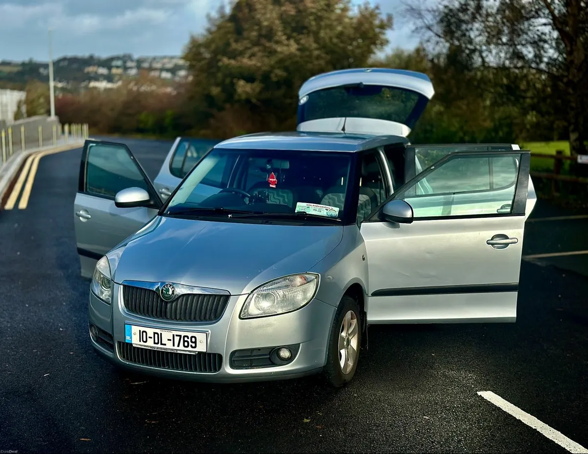 Skoda Fabia 2010 - Image 4
