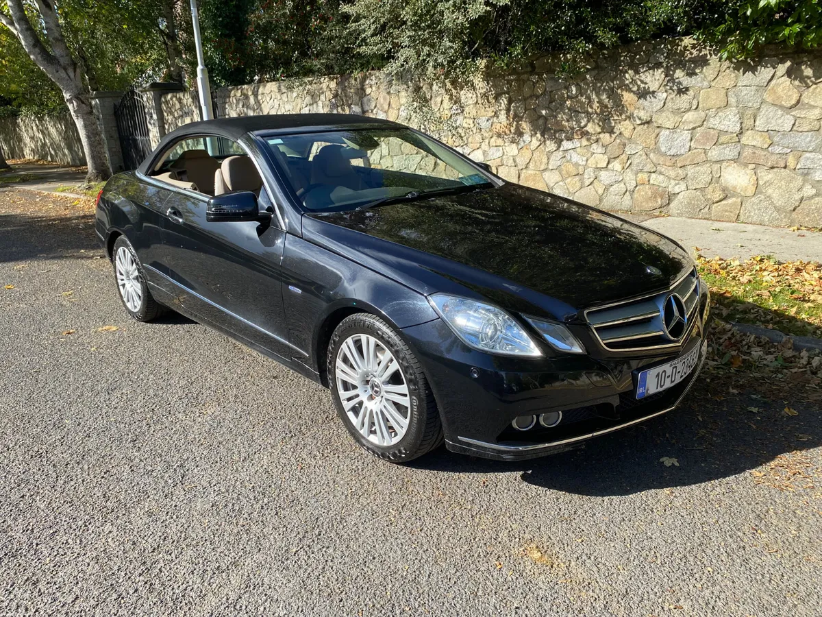 Mercedes-Benz E250 CDI Conv - Image 2