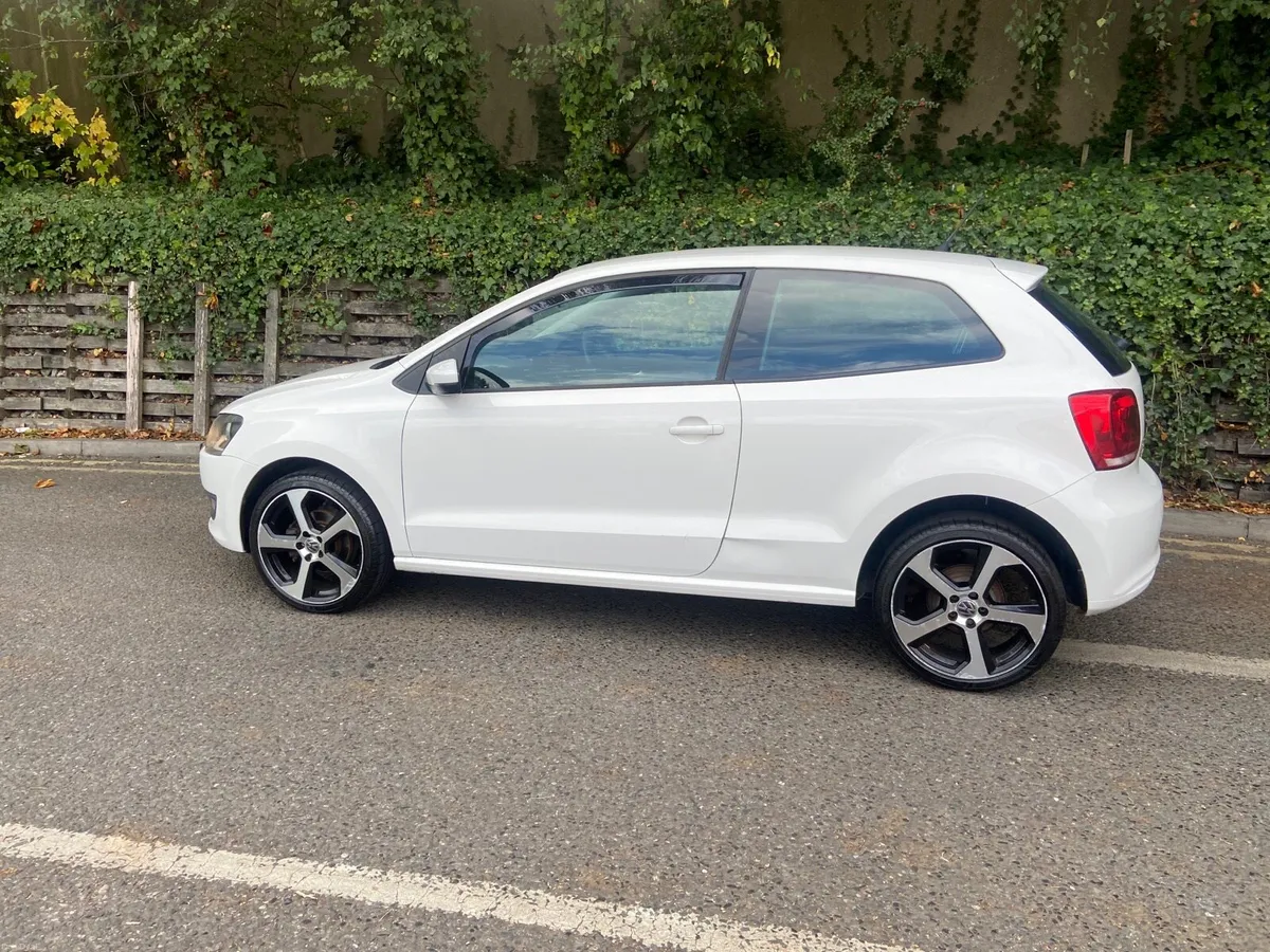12 VW POLO NEW NCT - Image 2