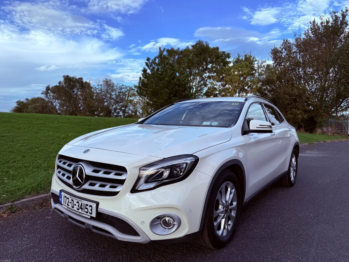 2017 Mercedes GLA180 Style - Image 3