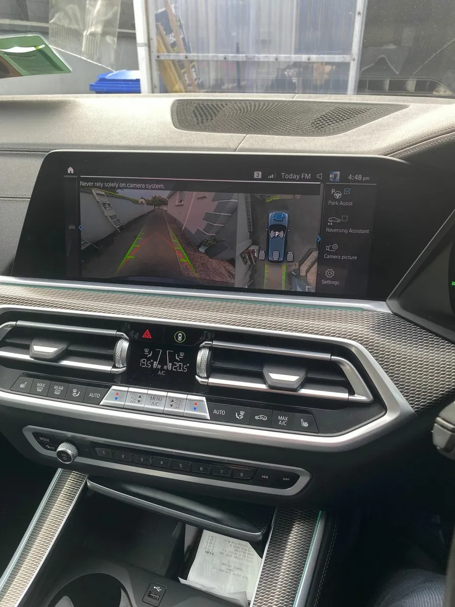 BMW X5 2021 - Image 2