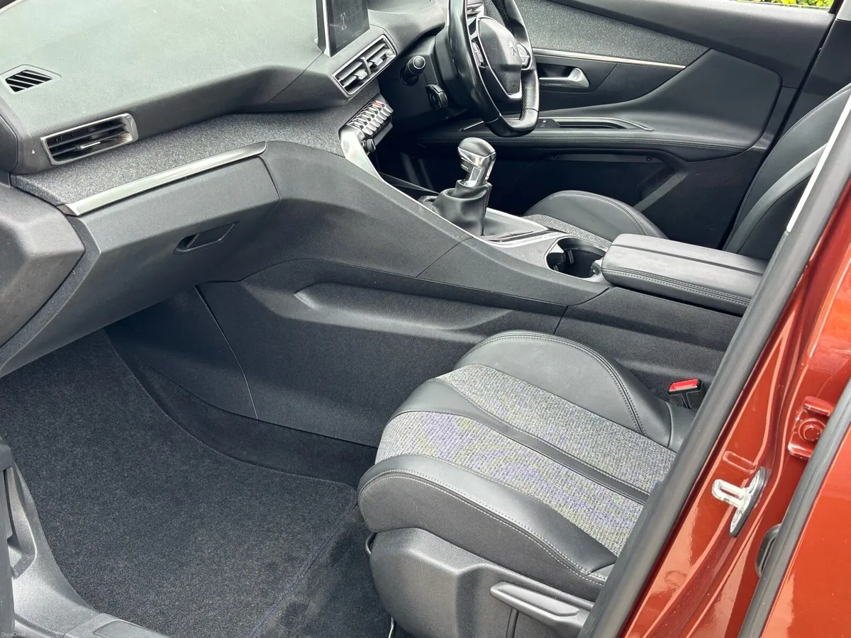 2019 Peugeot 3008 Allure 130bhp 1.5 hdi manual - Image 4