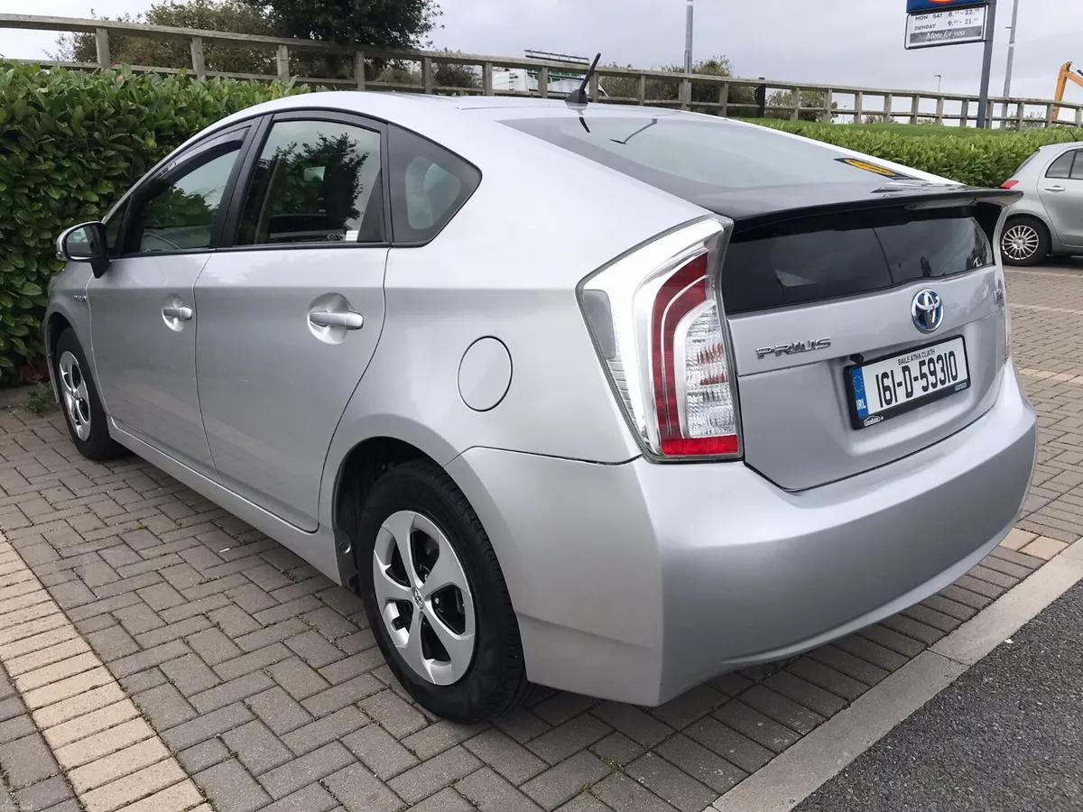 TOYOTA PRIUS 1.8 PETROL HYBRID NEW NCT 07/2027 - Image 4