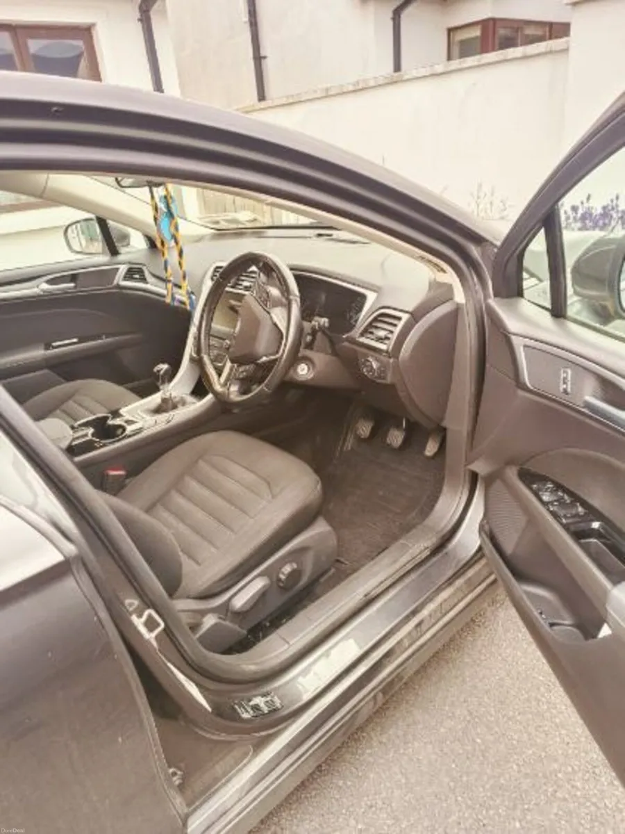 2015 Ford Mondeo – Clean, Stylish & Reliable – Gre - Image 2