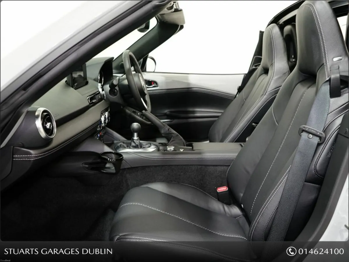 Mazda MX-5 1.5 EXCLUSIVE LINE 131PS* *IN STOCK FOR - Image 3