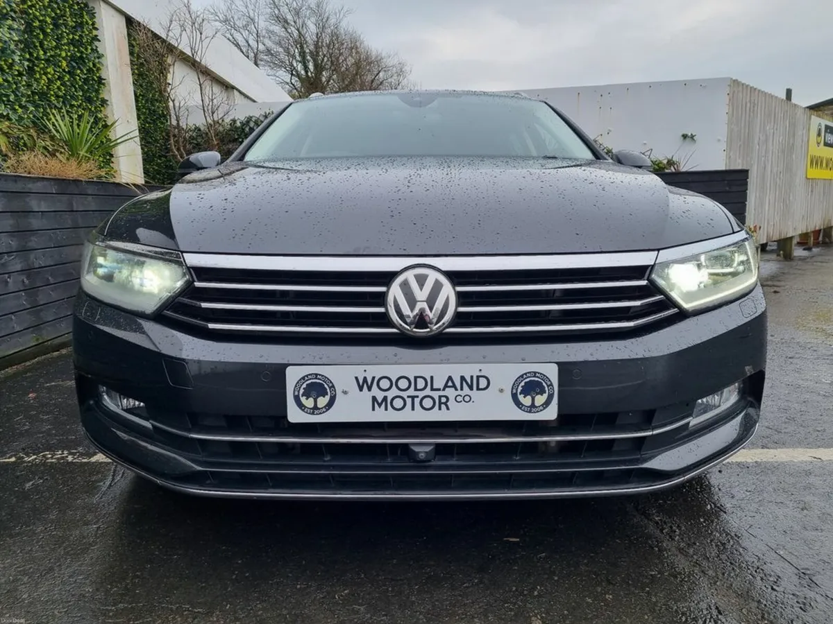 Volkswagen Passat 1.4 TSI AUTO / ELEGANCE LINE TEC - Image 4