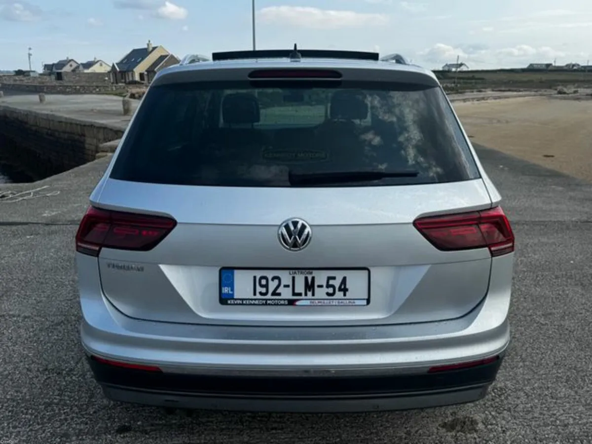 Volkswagen Tiguan Highline 2.0tdi M6F 150HP 5DR - Image 4