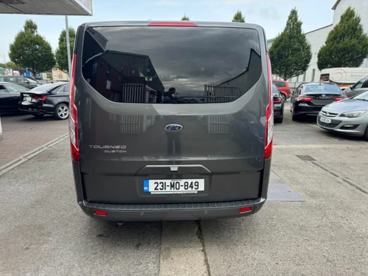 Ford Tourneo Custom Custom BUS LTD 2.0TD170 AUTOMA - Image 4