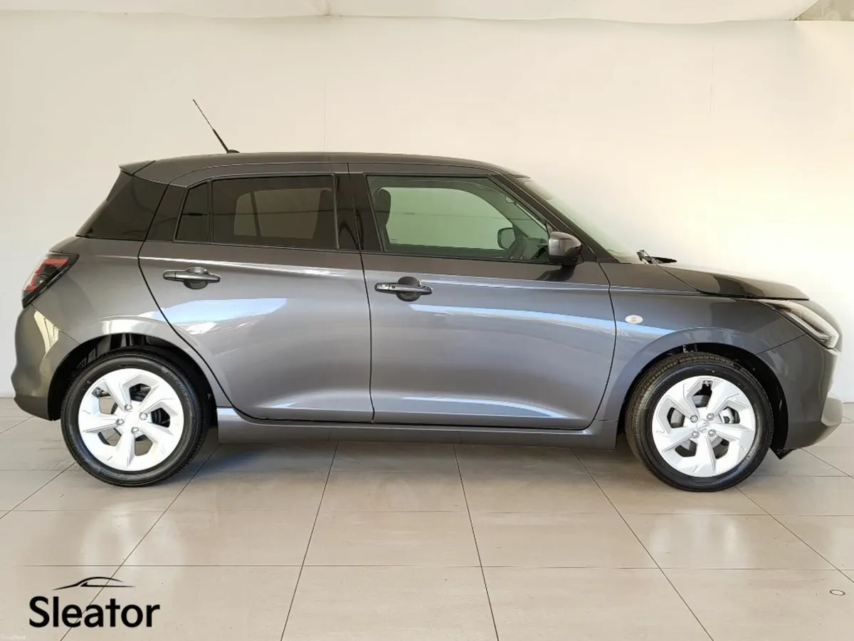 Suzuki Swift Motion Automatic - Image 2
