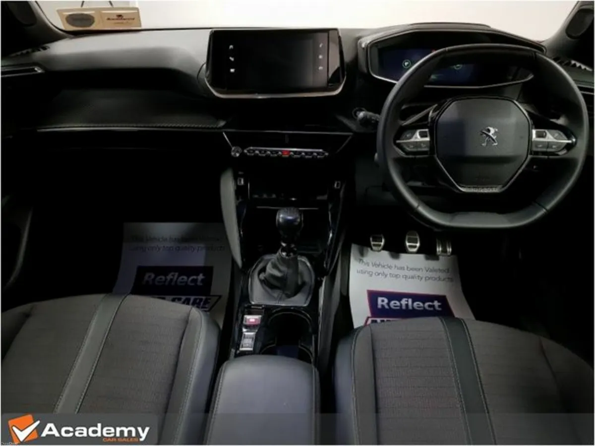 Peugeot 2008 Allure 1.2 100 6.4 4DR - Image 2