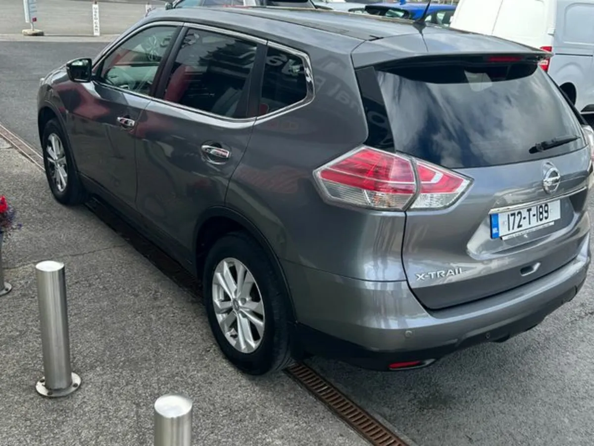 Nissan X-Trail 1.6 SV CVT 7 Seat E6 4DR Auto - Image 2