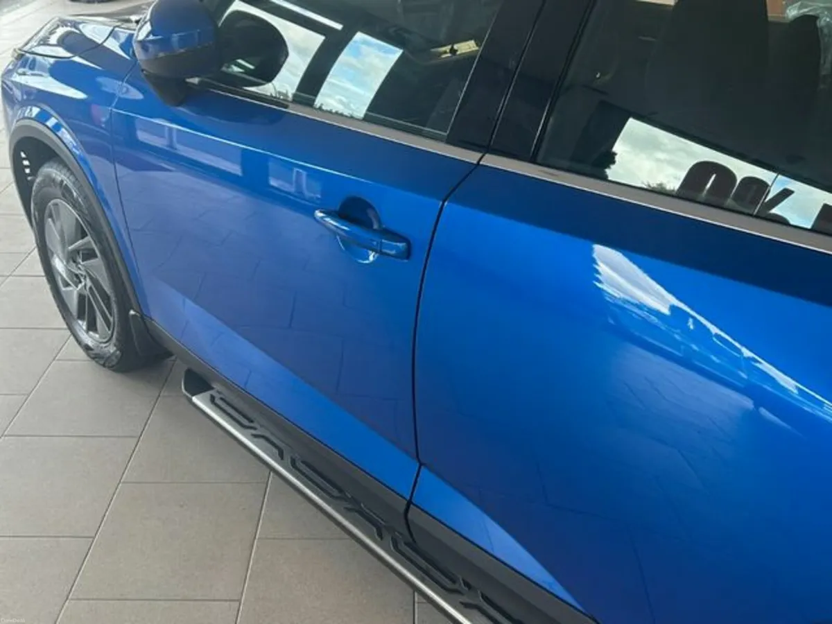 Nissan Qashqai 1 3 Mhev SV MY24 04DR - Image 4