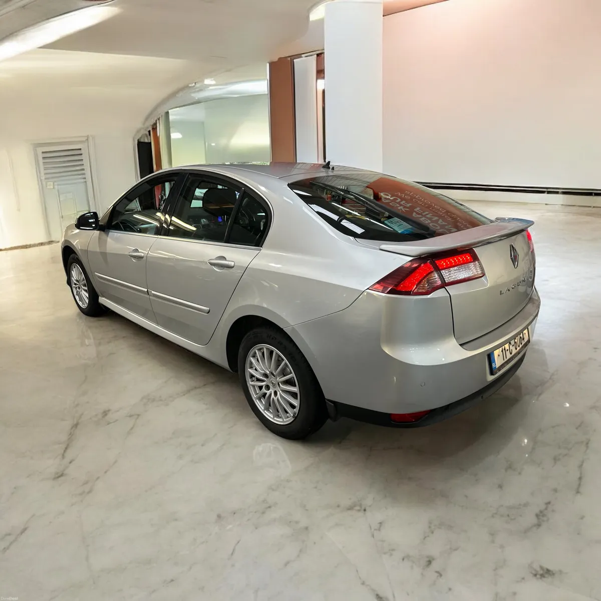 2011 Renault Laguna 1.5 DCI 110 DYNAMIQUE ECO2 - Image 2