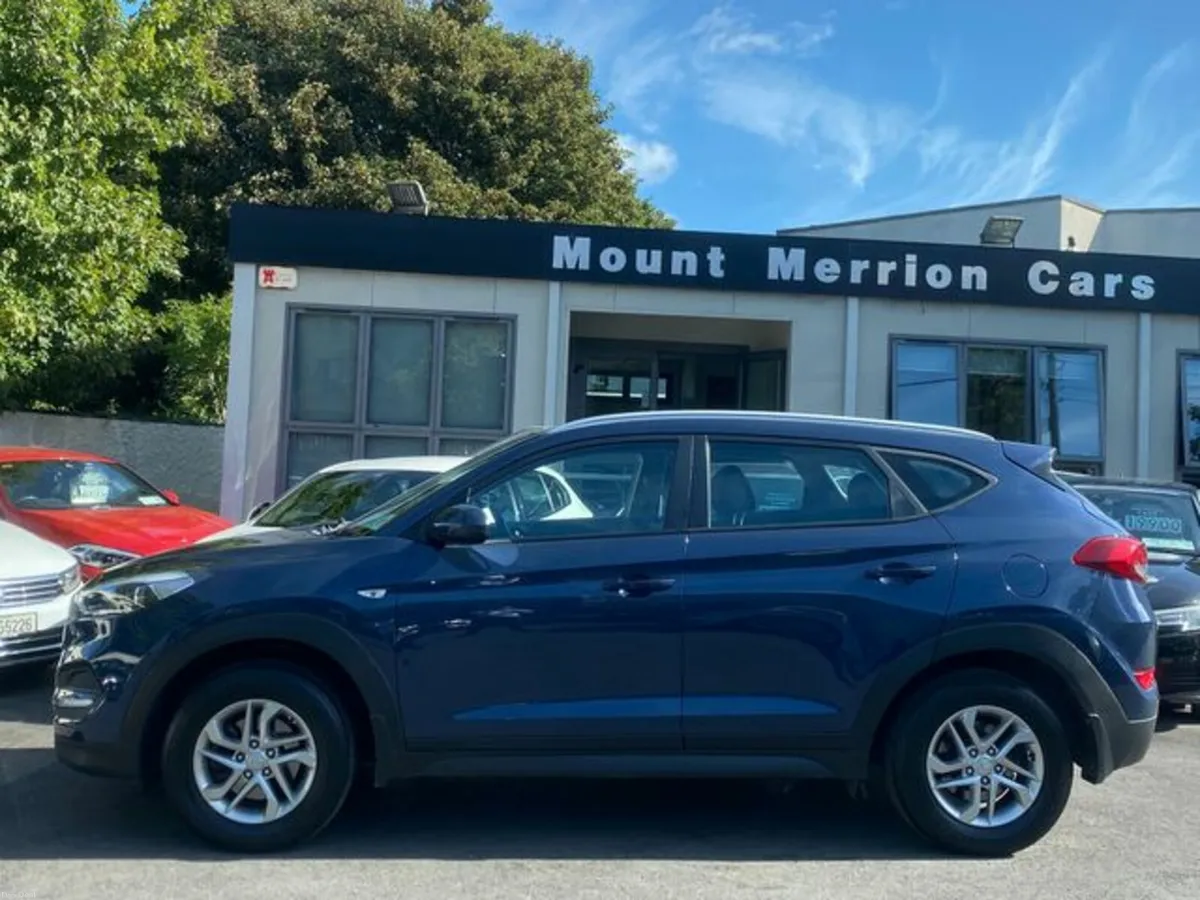 Hyundai Tucson 'Comfort' Spec /Petrol/Low Mileage - Image 4