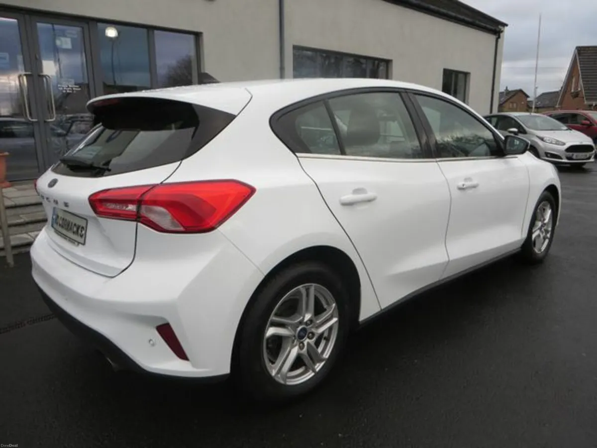 Ford Focus ZETEC TDCI - Image 3