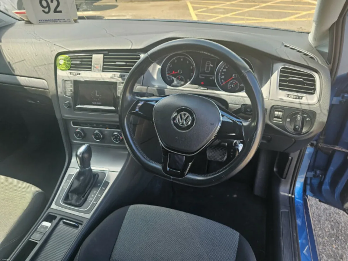 Volkswagen Golf 5DR Automatic - Image 2