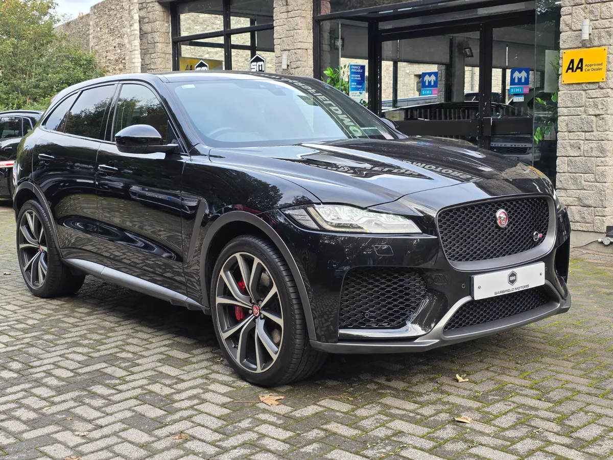 2019 JAGUAR F PACE 5.0 SVR S/C 550 BHP AUTO. - Image 4