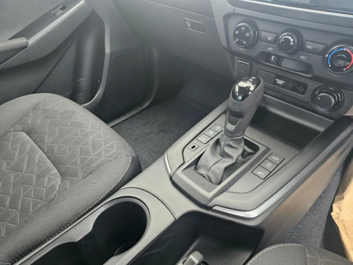 Isuzu D-Max AUTO - Image 3