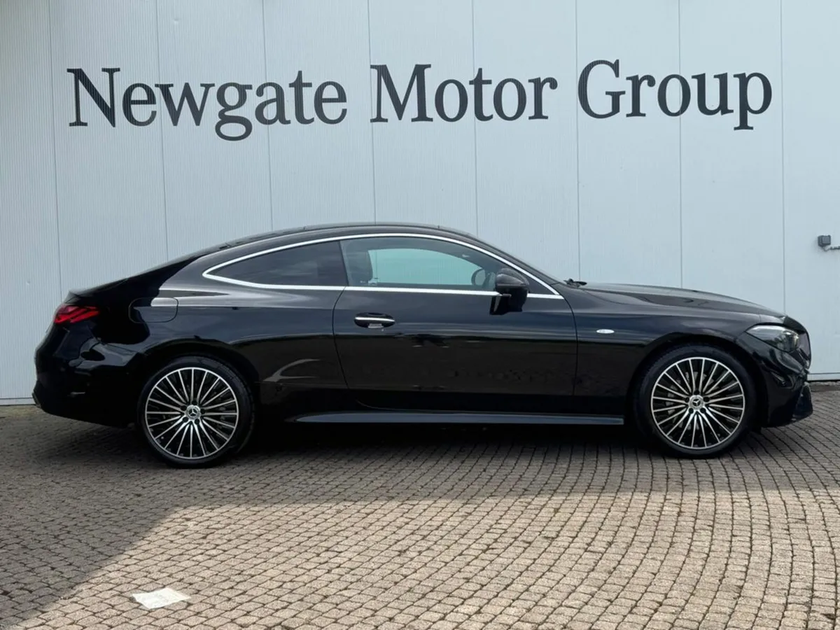 Mercedes-Benz CLE CLE 300 E AMG LINE PREMIUM WITH - Image 4