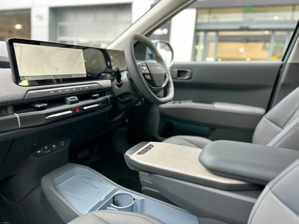 Kia EV3 Earth 3 (585km range) (0% Finance availabl - Image 4