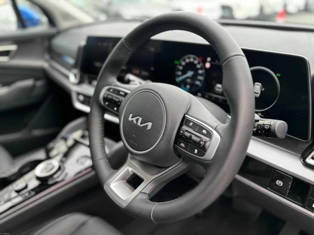 Kia Sportage 1.6 Plug In Hybrid (0% Finance availa - Image 2