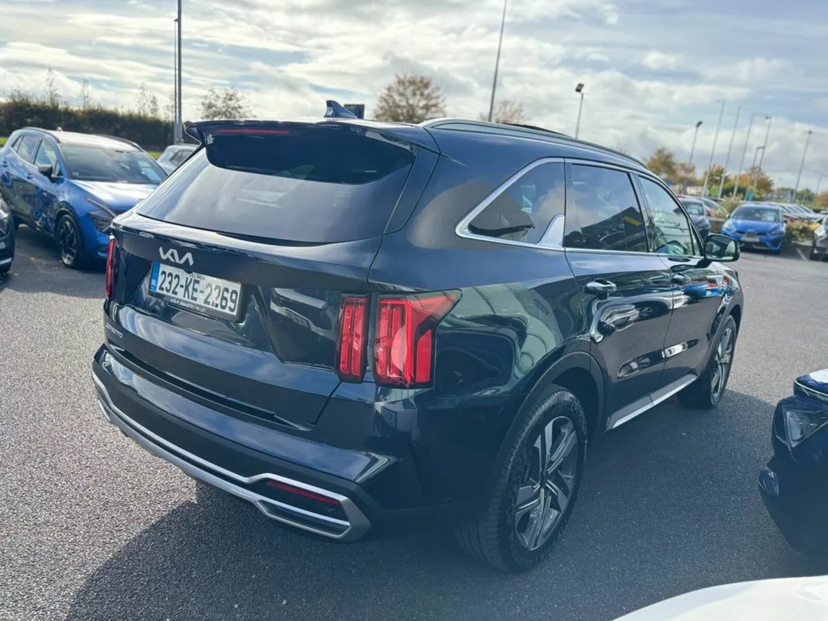 Kia Sorento 2.2 K4 Diesel (7 Seats) - Image 4