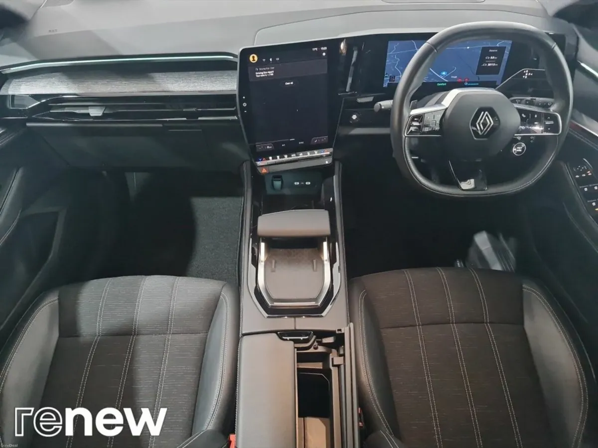 Renault Austral E-TECH Hybrid 200 techno - Image 2