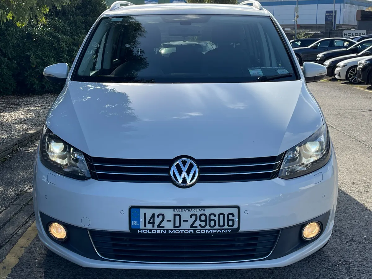 2014 Volkswagen Touran..7 seater..2 keys.low miles - Image 4