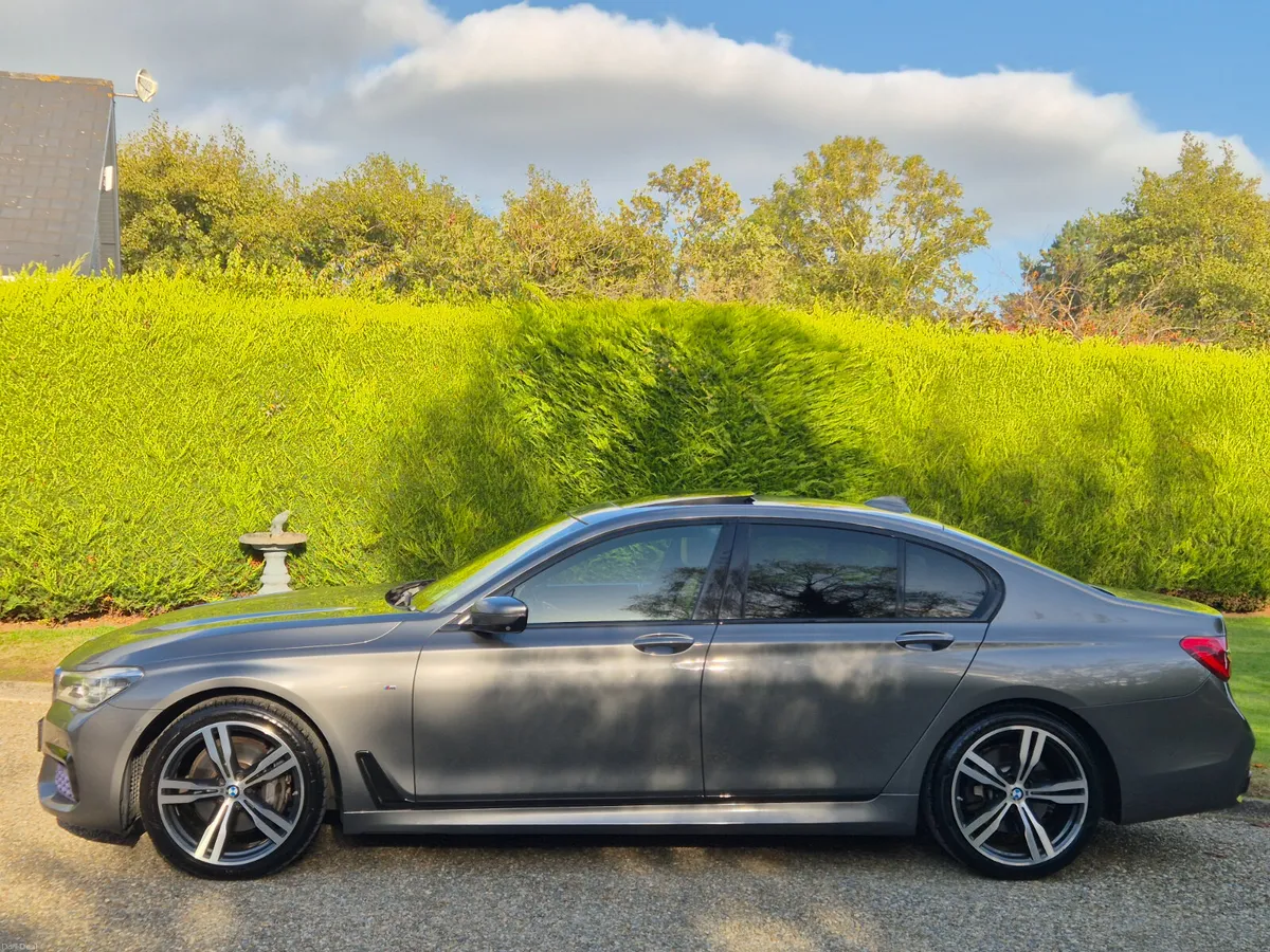 162'BMW 730D M-SPORT X-DRIVE Low miles - Image 3