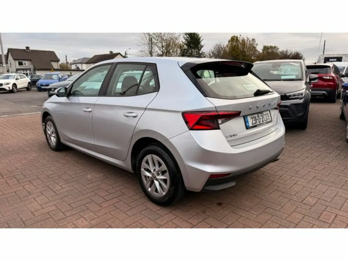 Skoda Fabia AMB 1.0lt petrol 65HP 5DR - Image 3