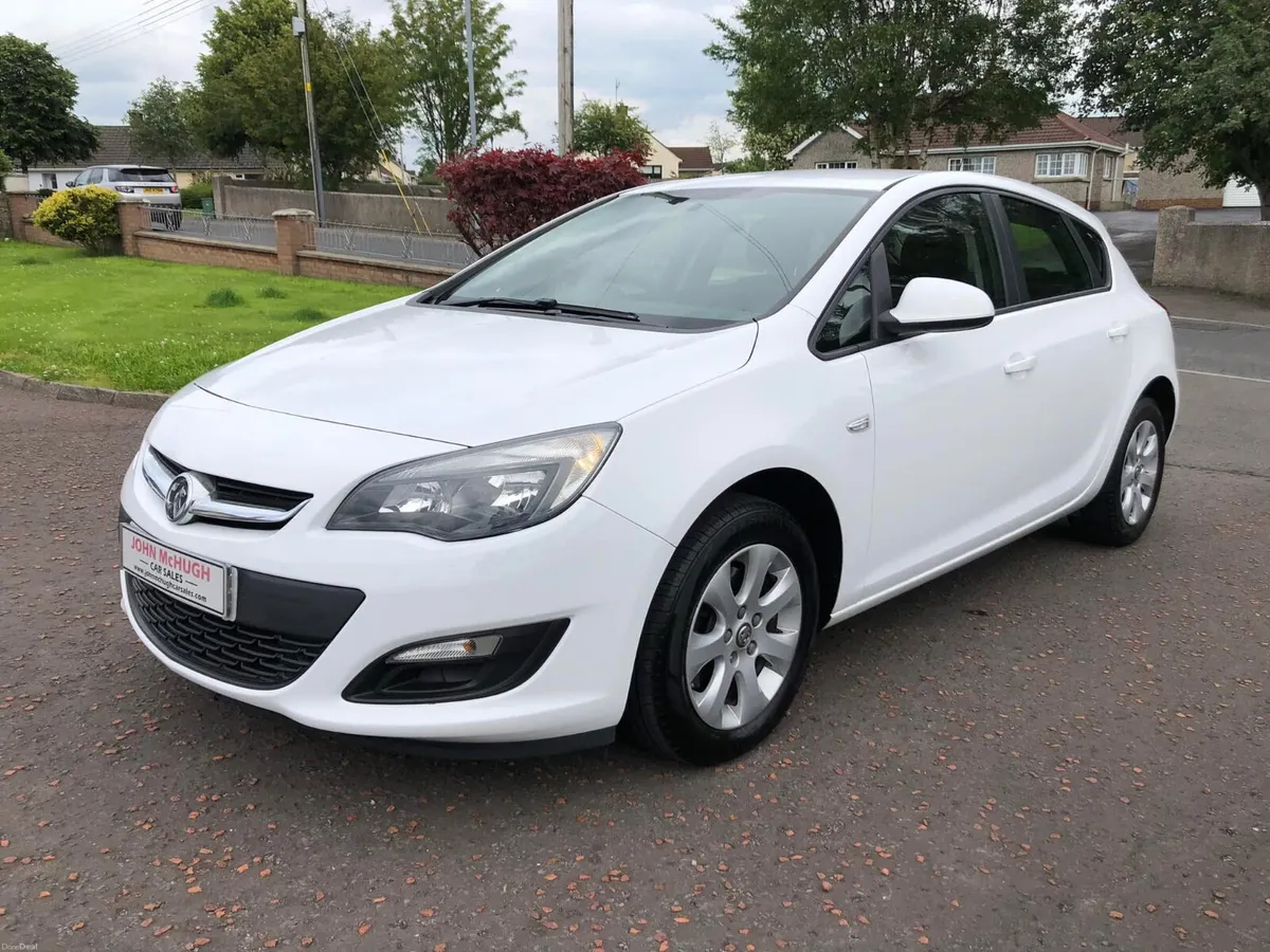 2015 Opel Astra 1.6 CDTI Design 110 BHP - Image 4