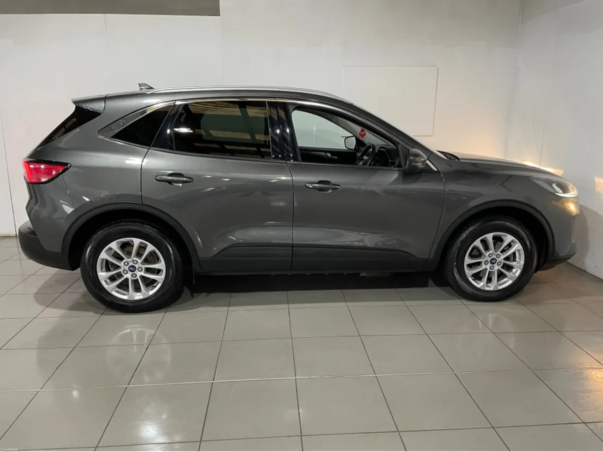 Ford Kuga TITANIUM 2.5 AUTOMATIC HYBRID - Image 5