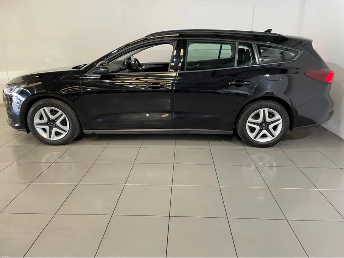 Ford Focus AUTO 1.5 TDI 120BHP DIESEL ESTATE - Image 6
