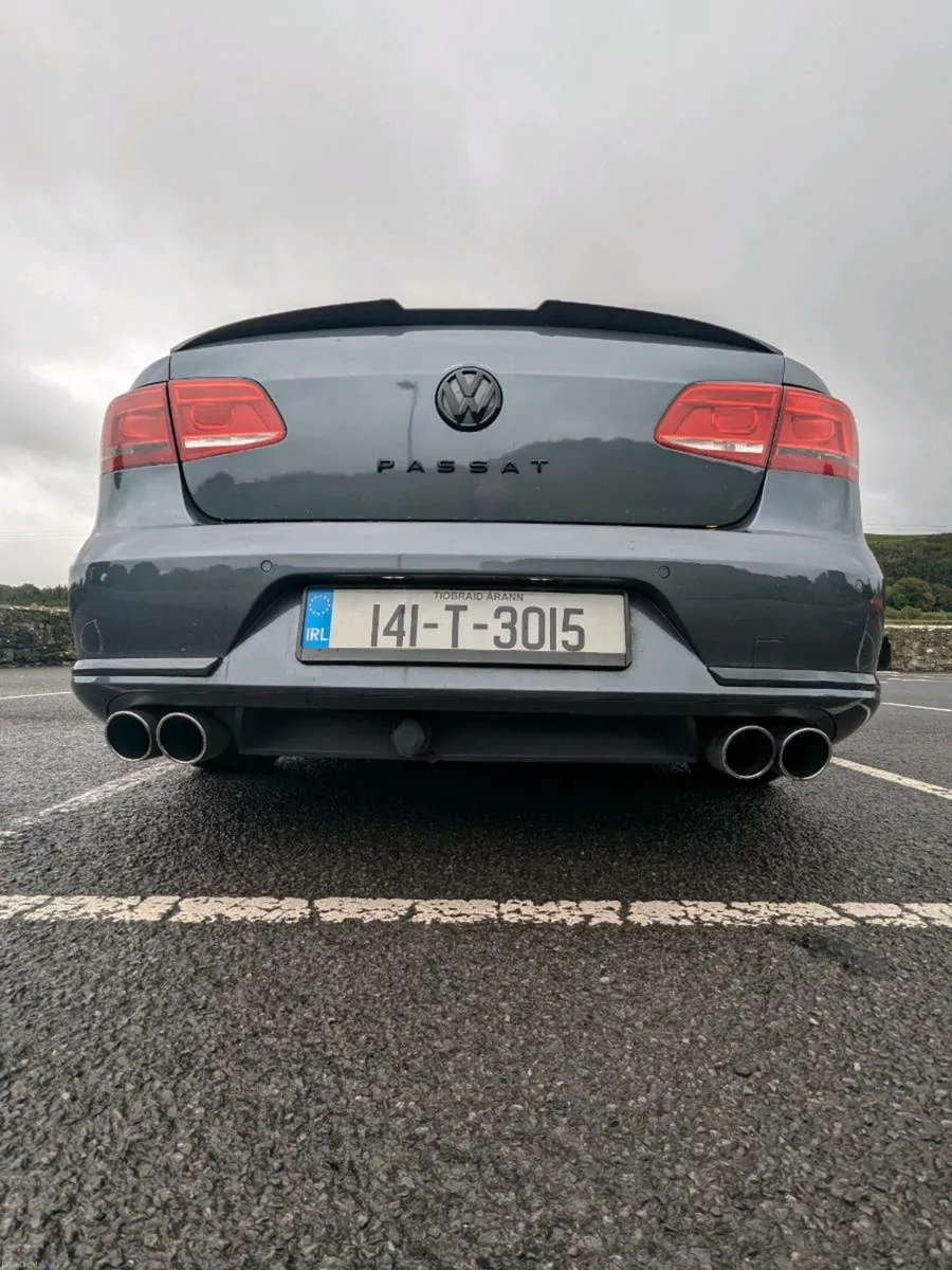 2014 Passat - Image 2