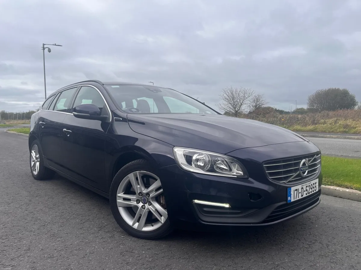 Volvo V60 D5 NCT 01/27 - Image 2