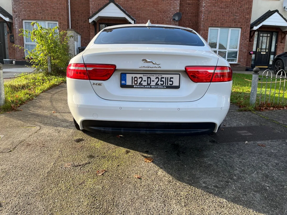 Jaguar XE 2018 - Image 4