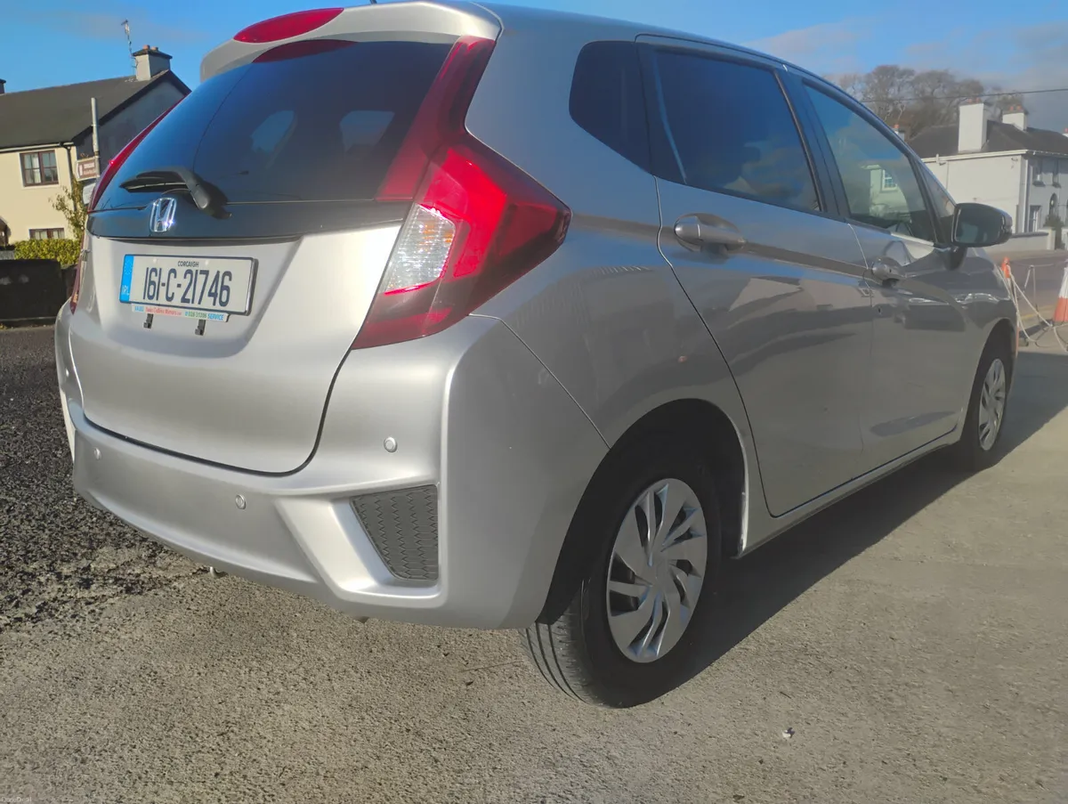 2016 HONDA FIT AUTOMATIC LOW MILEAGE - Image 2