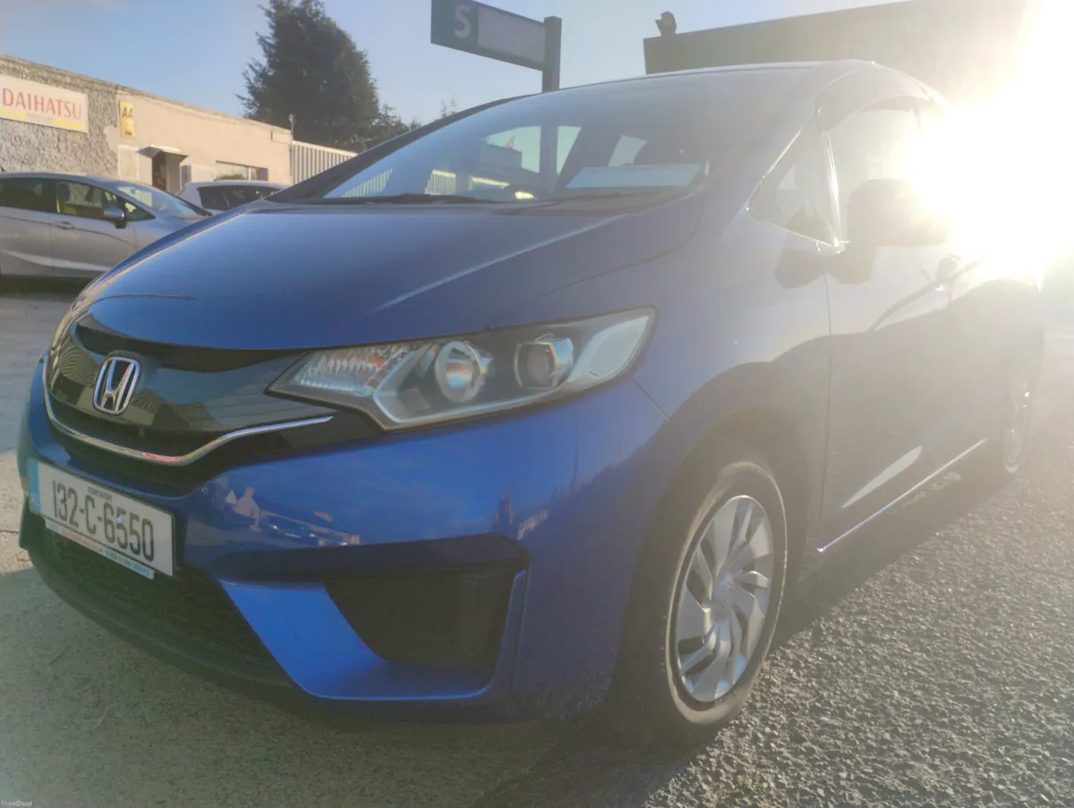 2013 HONDA FIT AUTOMATIC - Image 2